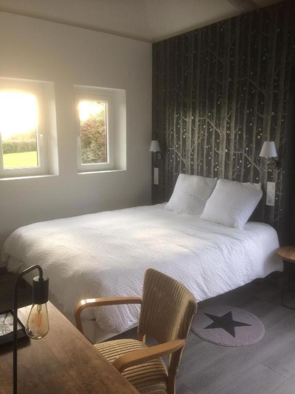 Maison D'Hotes La Bihoree Saint-Germain-de-Livet Zimmer foto